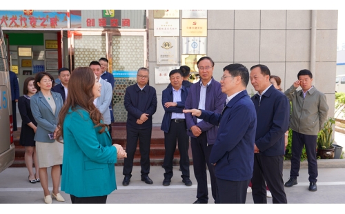 自治區(qū)人大督查團深入企業(yè)調(diào)研，政企共商優(yōu)化營商環(huán)境